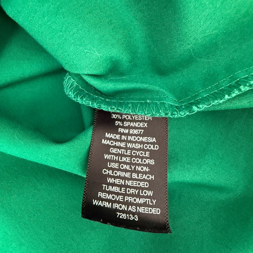 🍀EUC Worthington women’s button down Christmas Holiday St Patrick’s green 💚 - Picture 7 of 7